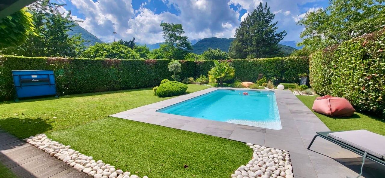 Propriété contemporaine avec belles prestations proche de Grenoble